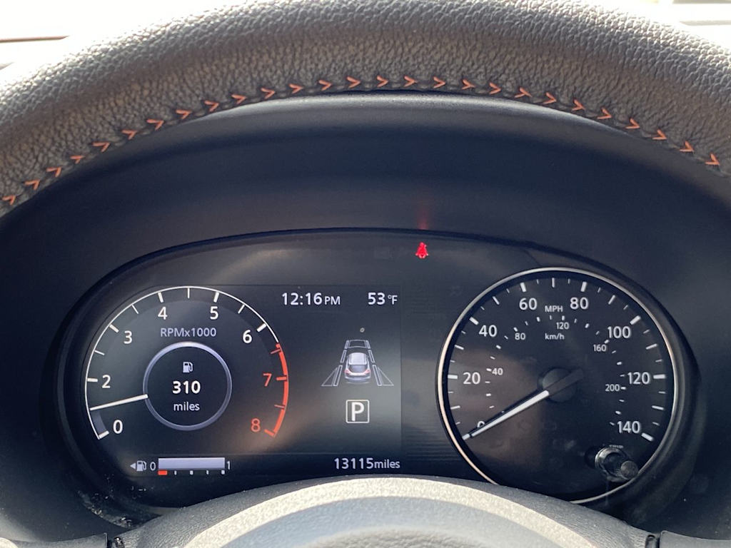 2024 Nissan Kicks SR 16