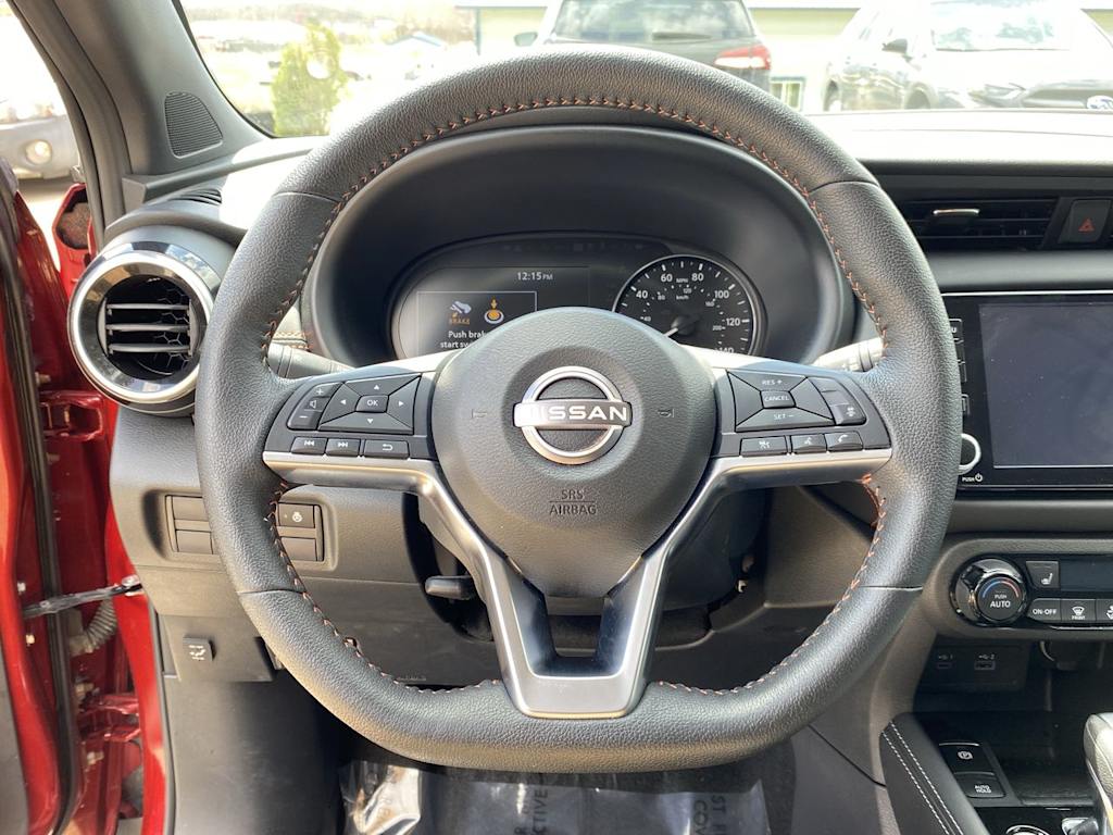 2024 Nissan Kicks SR 13