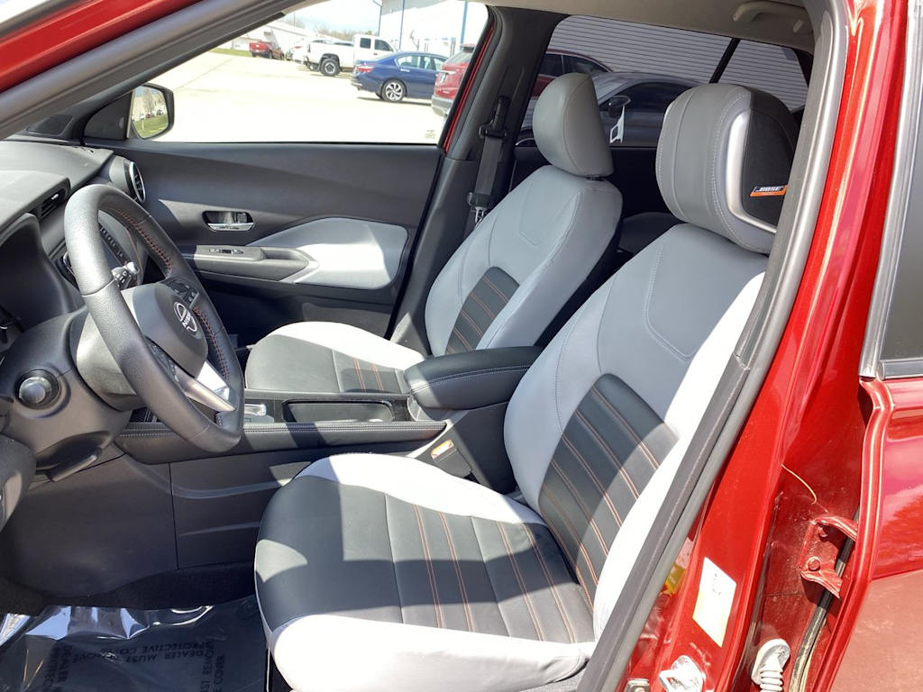 2024 Nissan Kicks SR 10