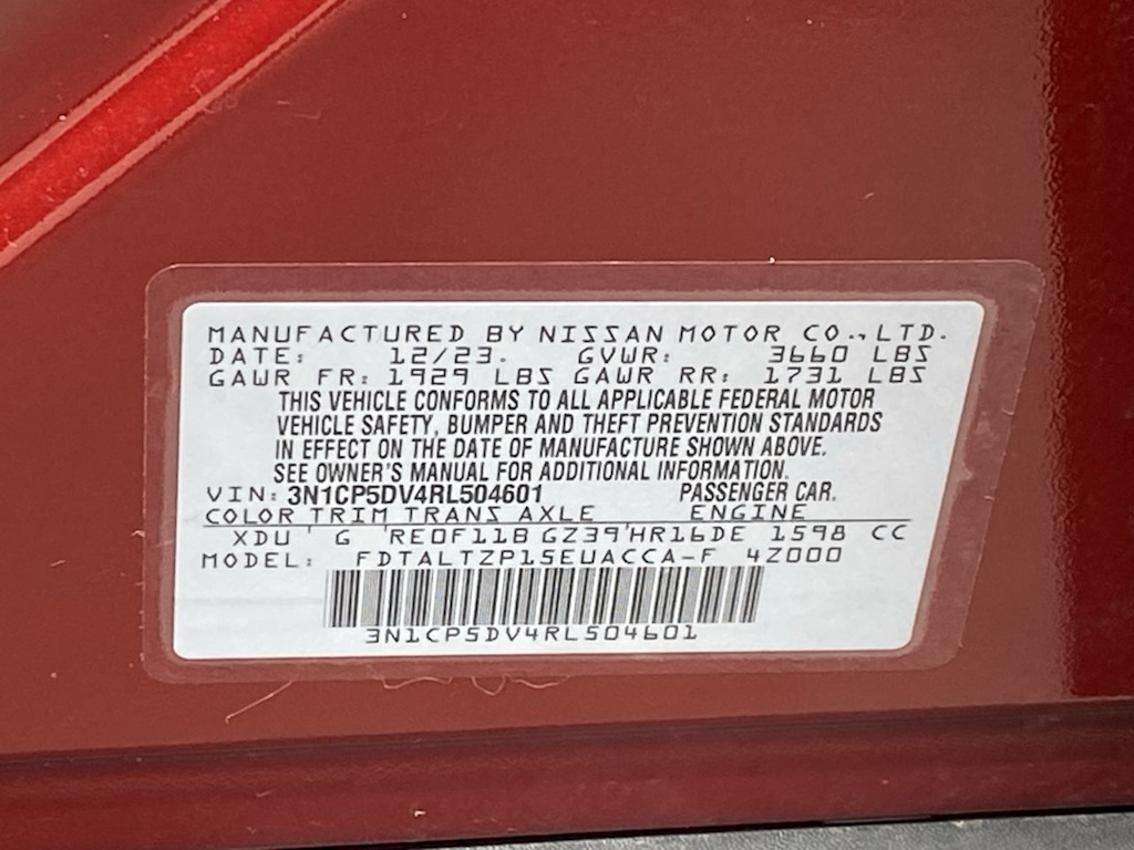 2024 Nissan Kicks SR 19
