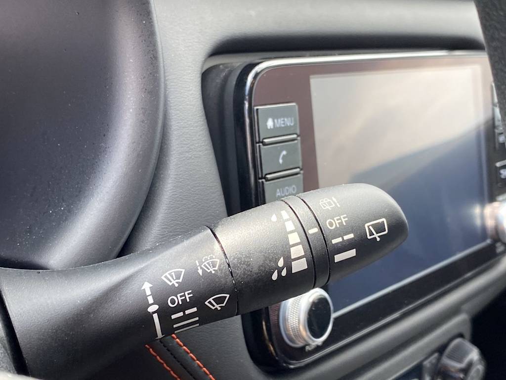 2024 Nissan Kicks SR 29