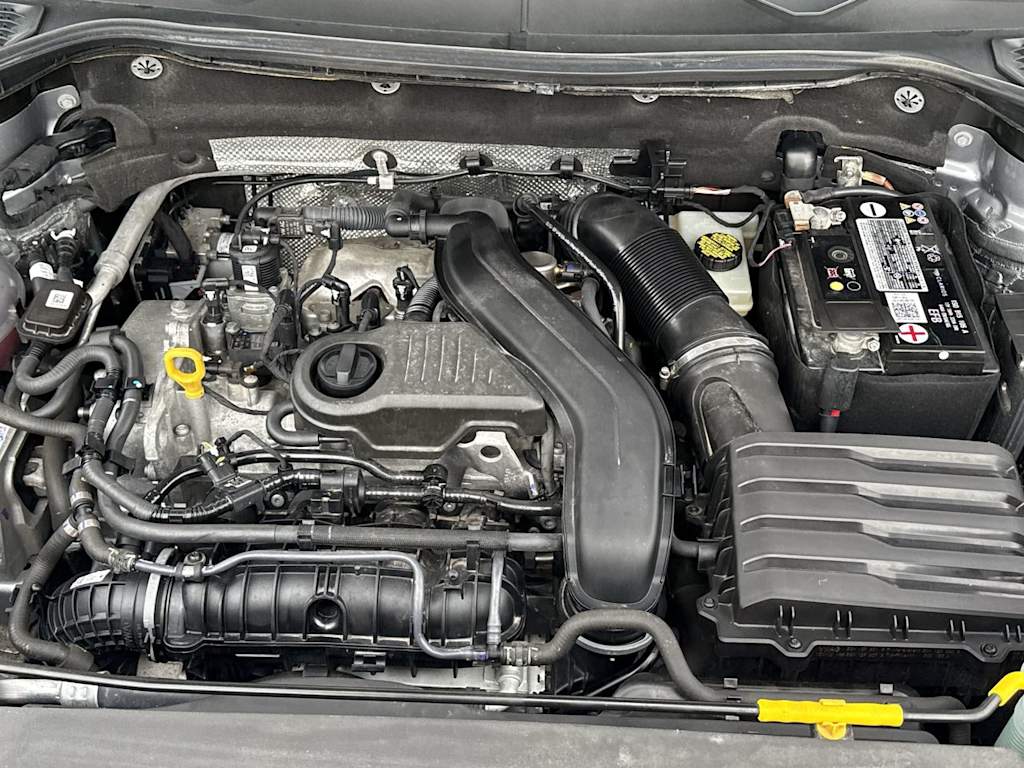 Thumbnail: 2022 Volkswagen Taos - 9