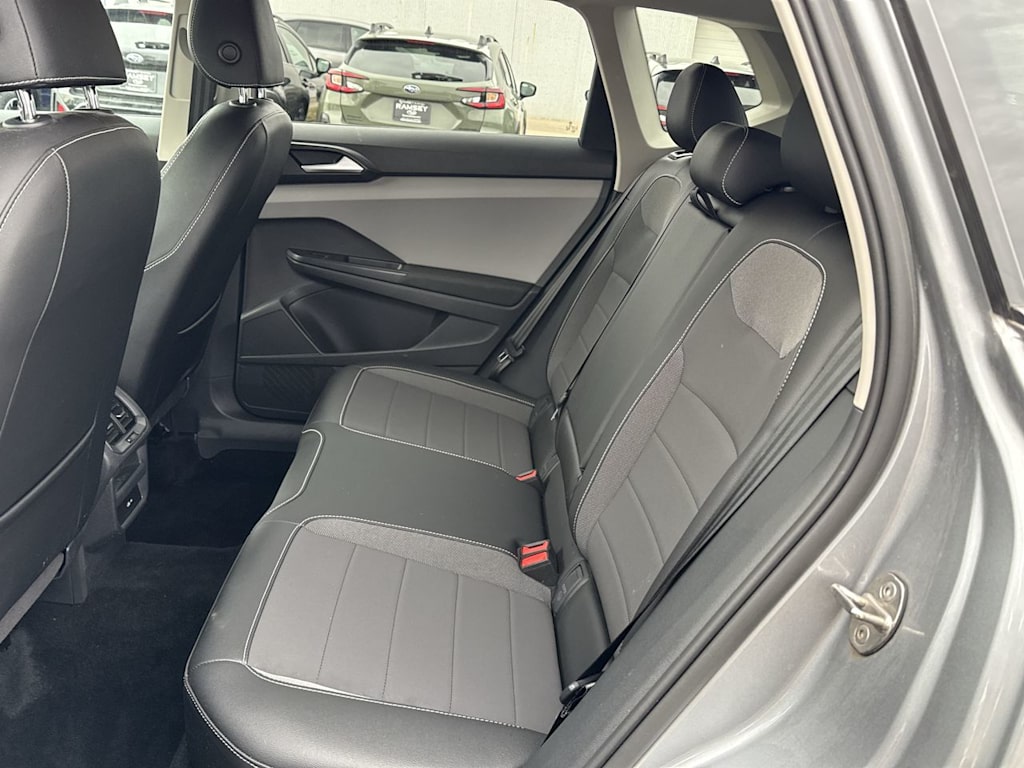 Thumbnail: 2022 Volkswagen Taos - 25