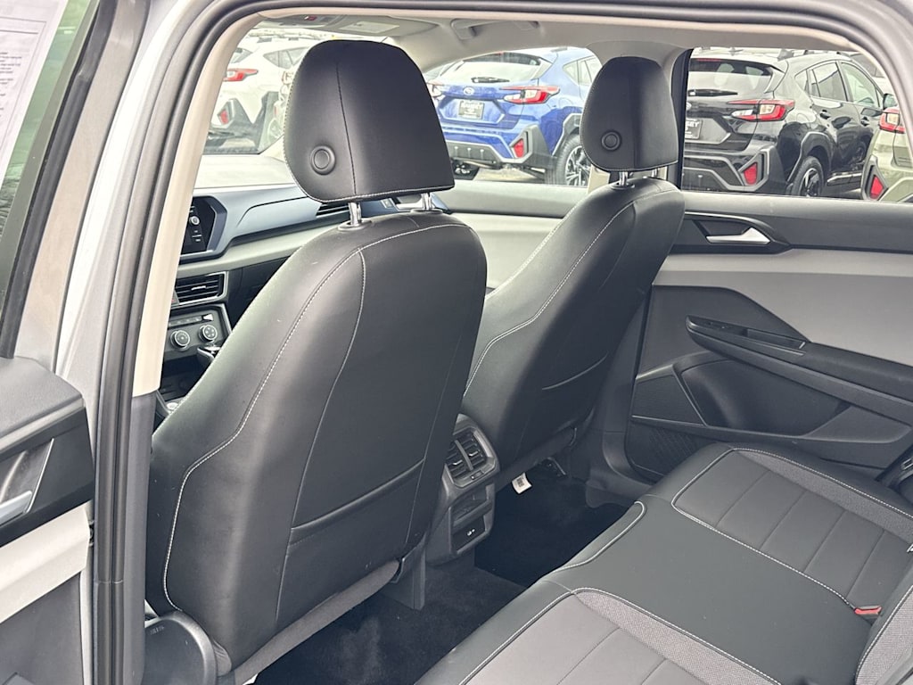 Thumbnail: 2022 Volkswagen Taos - 13