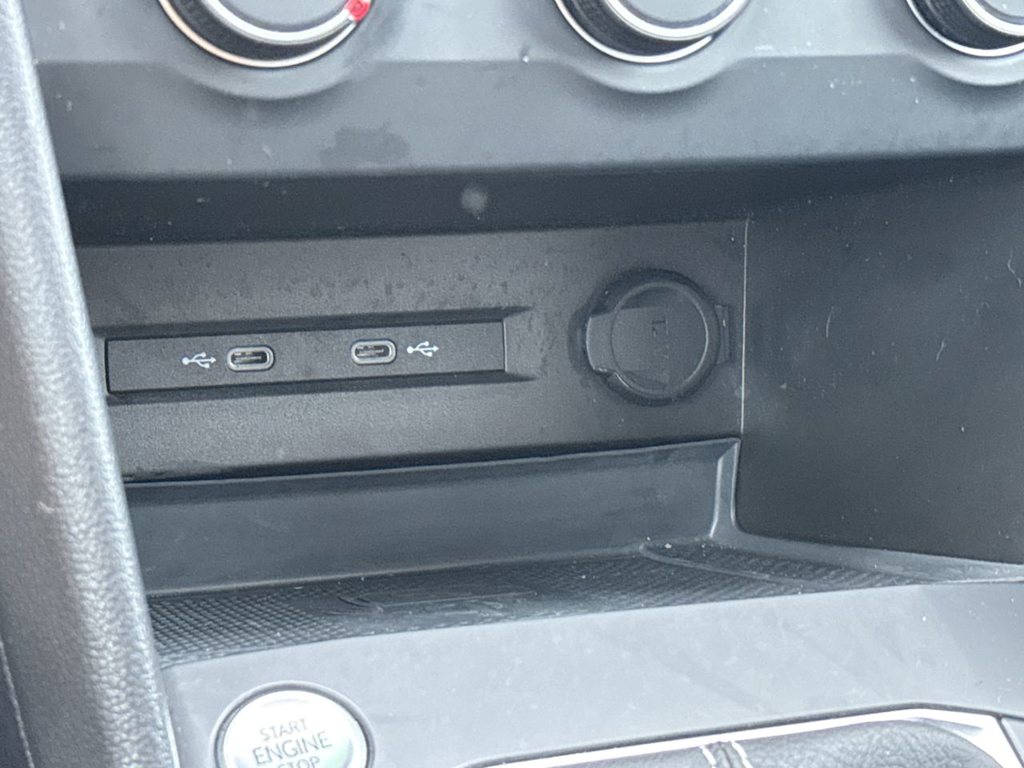 Thumbnail: 2022 Volkswagen Taos - 32