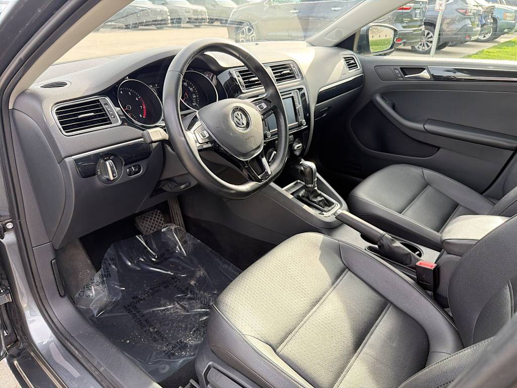 Thumbnail: 2016 Volkswagen Jetta - 2