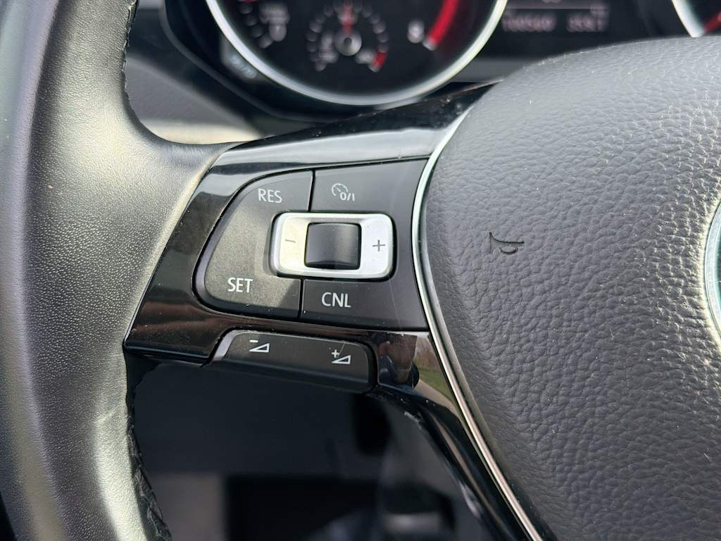 Thumbnail: 2016 Volkswagen Jetta - 27