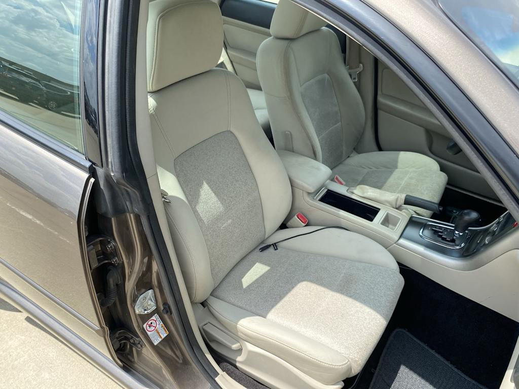 Thumbnail: 2009 Subaru Legacy - 11