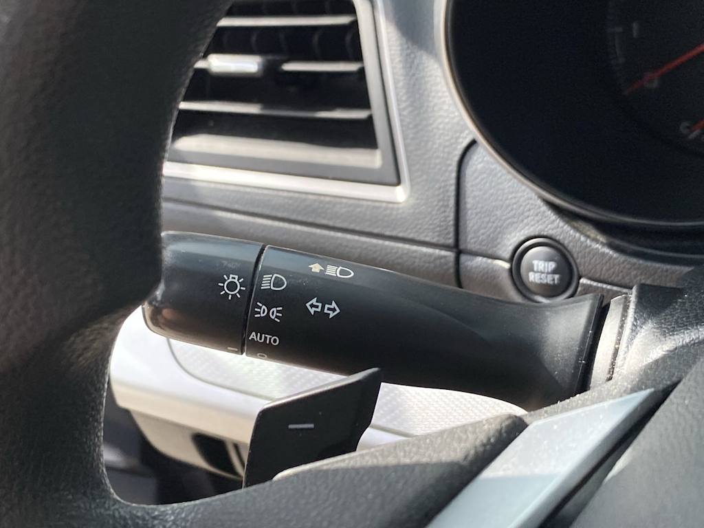 2018 Subaru Legacy Base 28