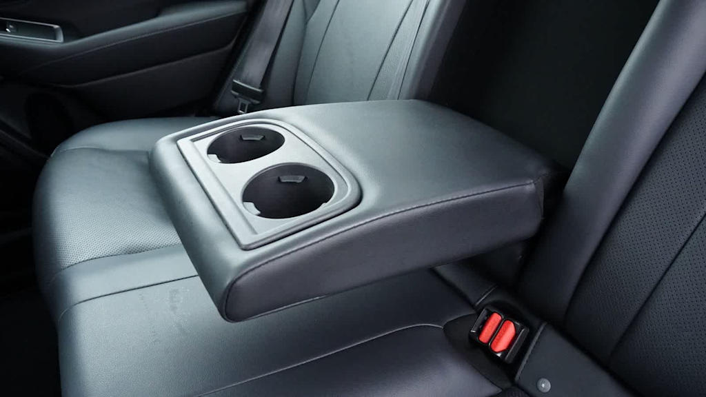 Thumbnail: 2022 Subaru Legacy - 28