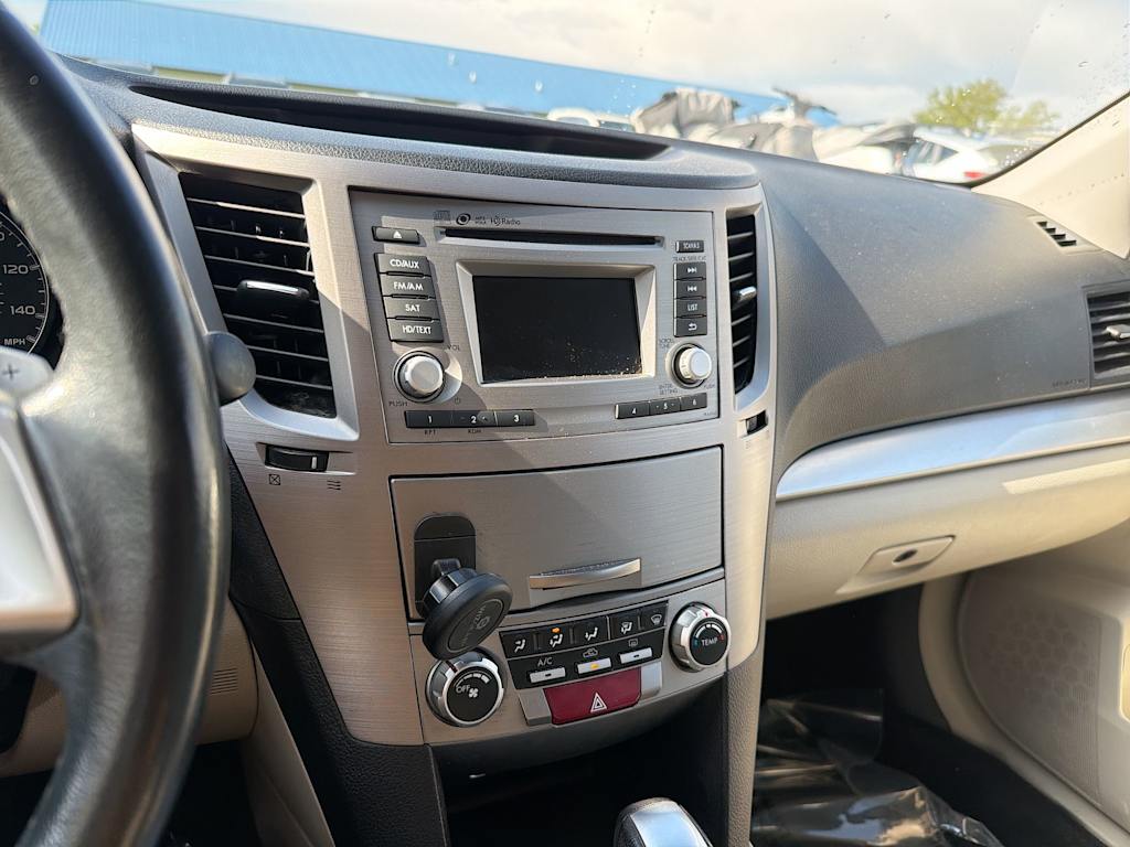 Thumbnail: 2014 Subaru Outback - 14