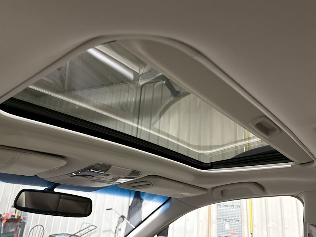 Thumbnail: 2011 Subaru Outback - 25