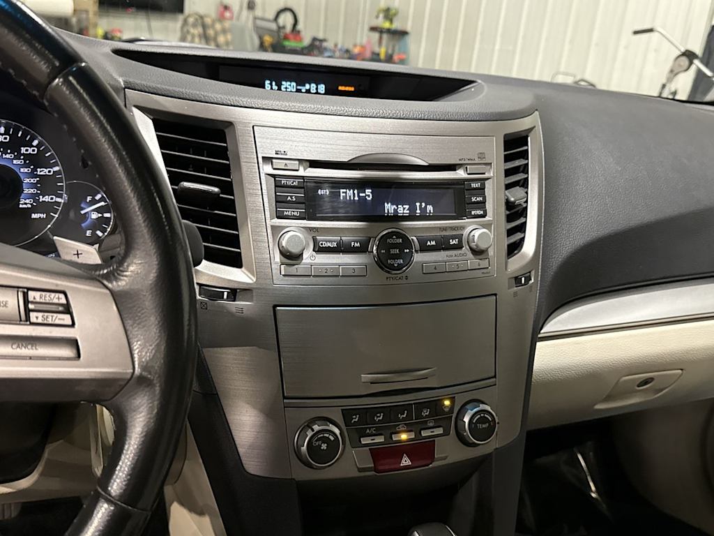 Thumbnail: 2011 Subaru Outback - 31