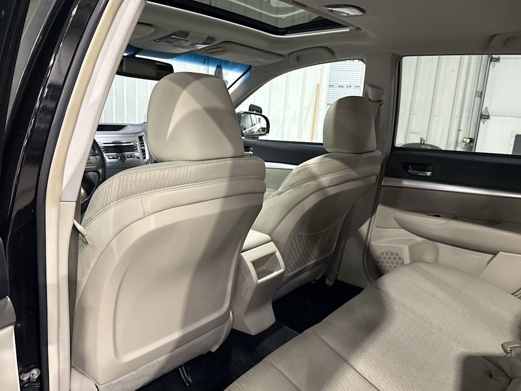 Thumbnail: 2011 Subaru Outback - 12