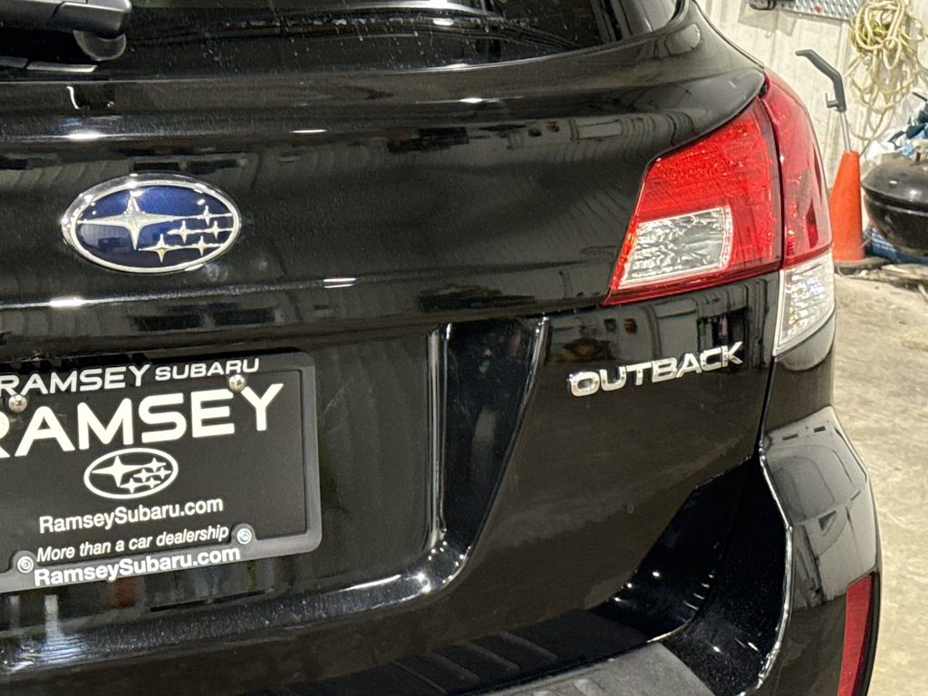 Thumbnail: 2011 Subaru Outback - 14