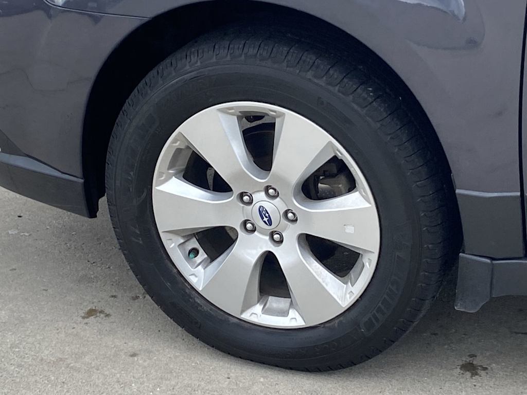 2011 Subaru Outback Limited 7
