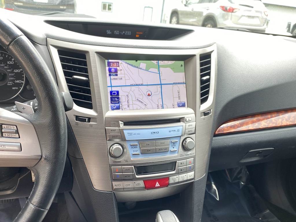 2011 Subaru Outback Limited 14