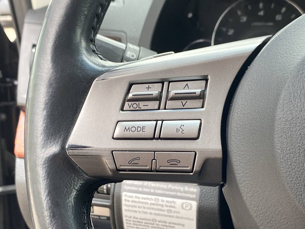 2011 Subaru Outback Limited 28