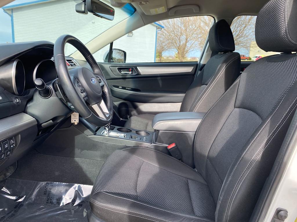 Thumbnail: 2017 Subaru Outback - 10