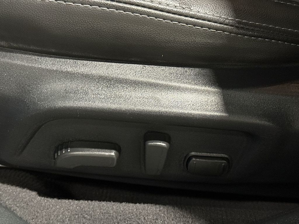 Thumbnail: 2017 Subaru Outback - 25