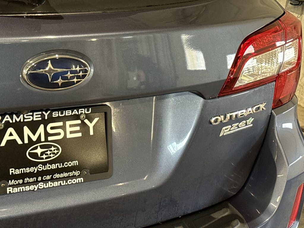 Thumbnail: 2017 Subaru Outback - 6