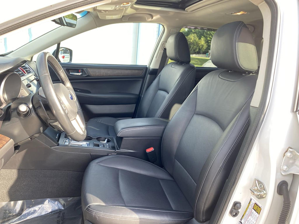 Thumbnail: 2017 Subaru Outback - 9