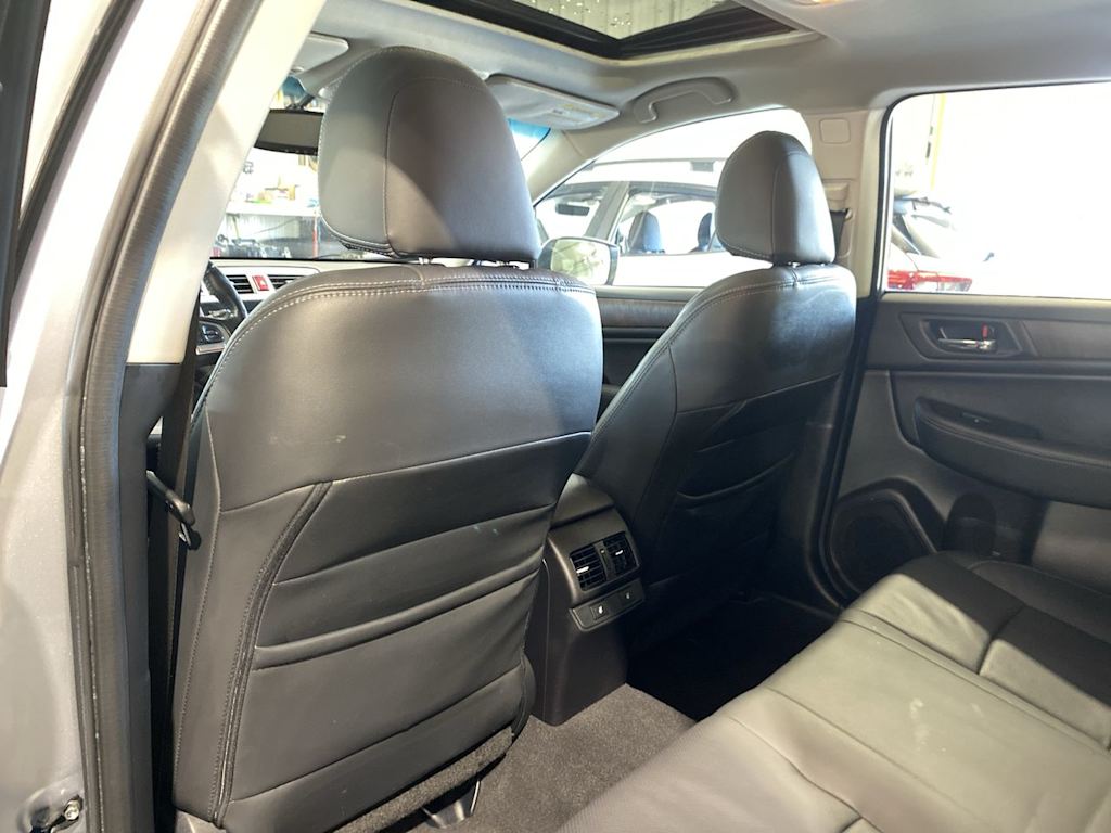 Thumbnail: 2015 Subaru Outback - 12