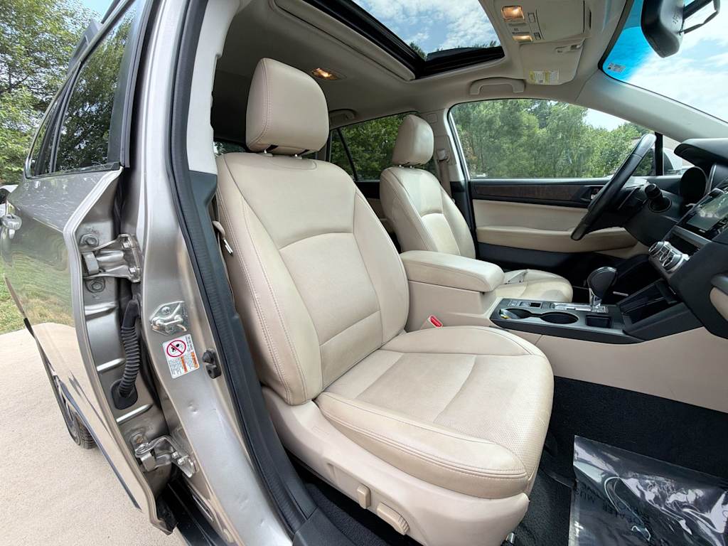 Thumbnail: 2016 Subaru Outback - 11