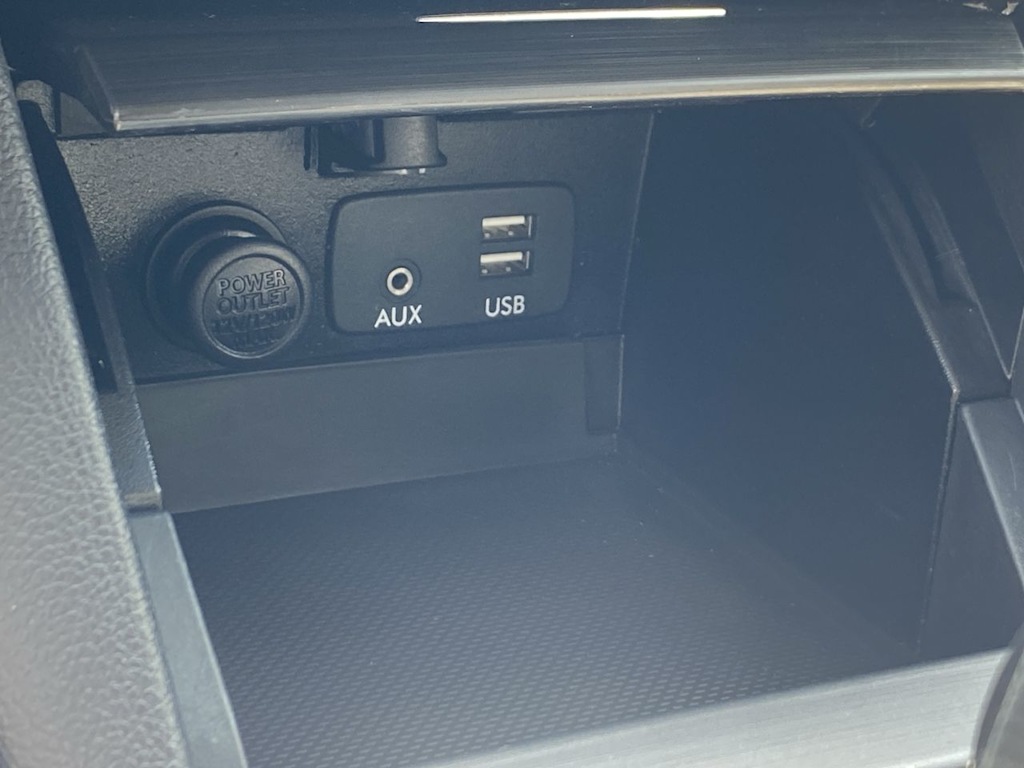 2015 Subaru Outback Limited 34