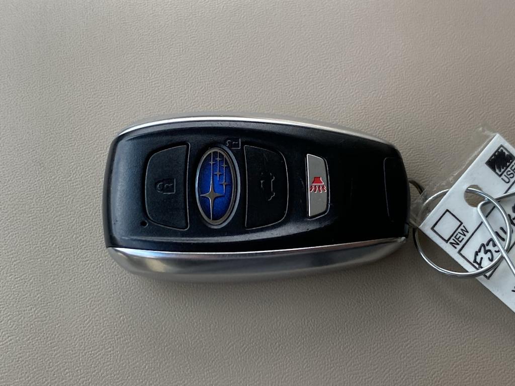 2015 Subaru Outback Limited 18