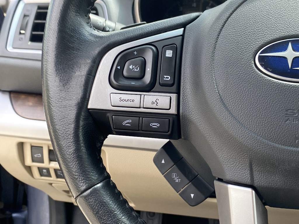 2015 Subaru Outback Limited 28