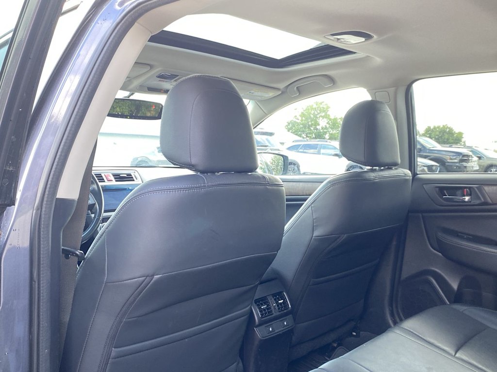 Thumbnail: 2016 Subaru Outback - 12