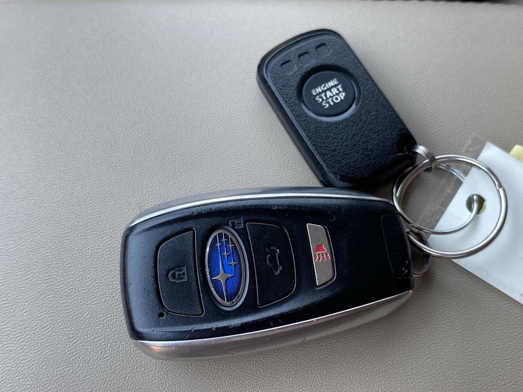 2016 Subaru Outback Limited 17