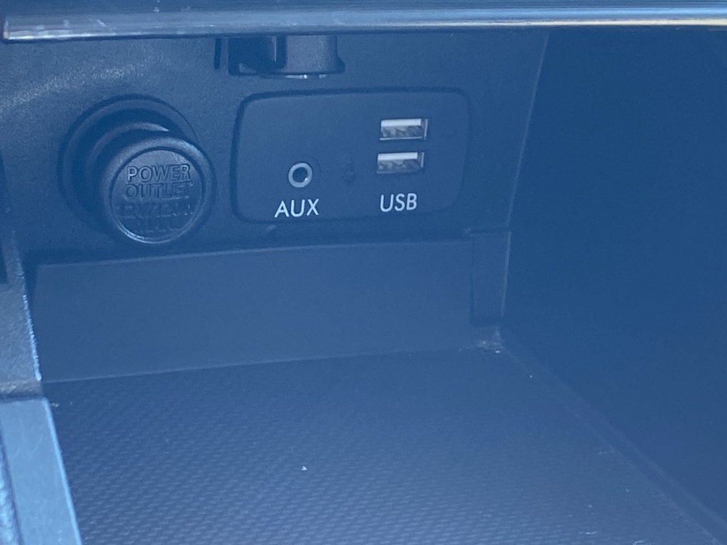 2016 Subaru Outback Limited 35