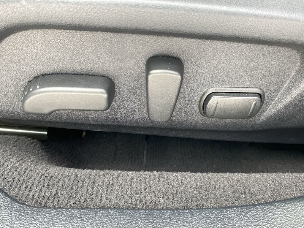 2019 Subaru Outback 3.6R Limited 24