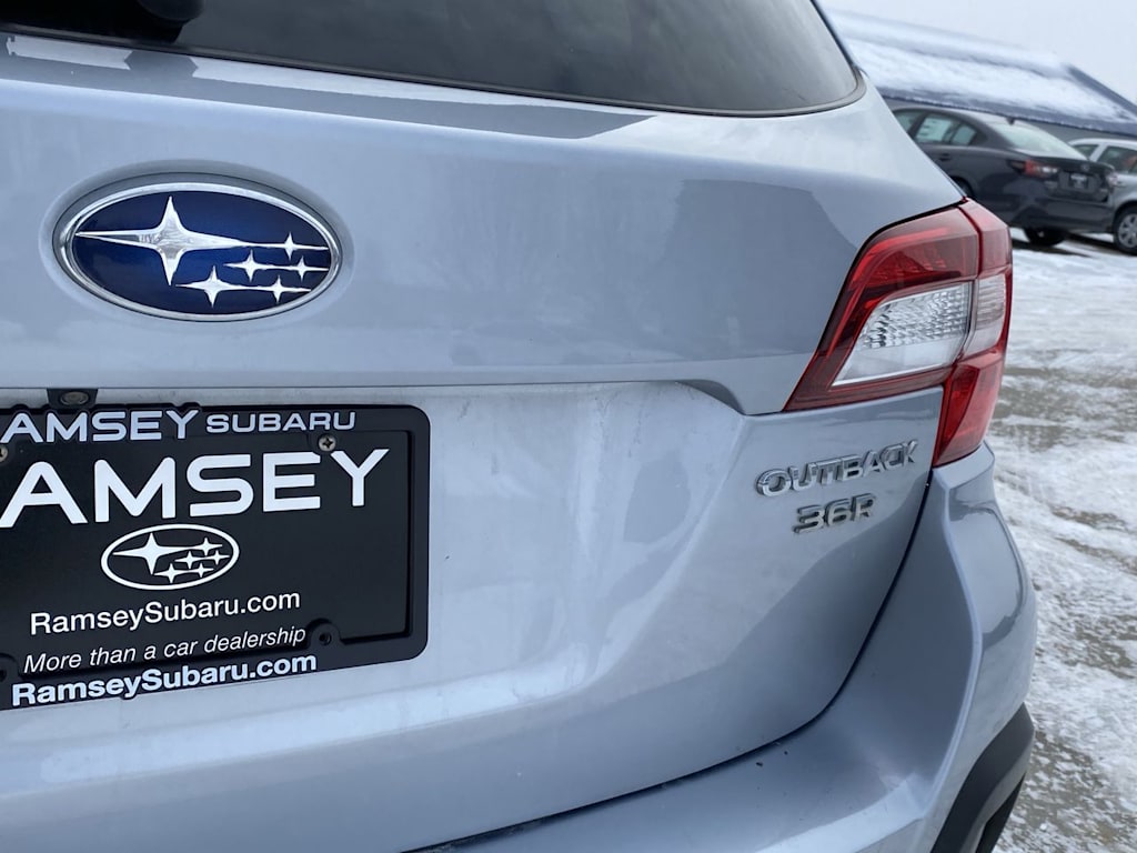 2019 Subaru Outback 3.6R Limited 7