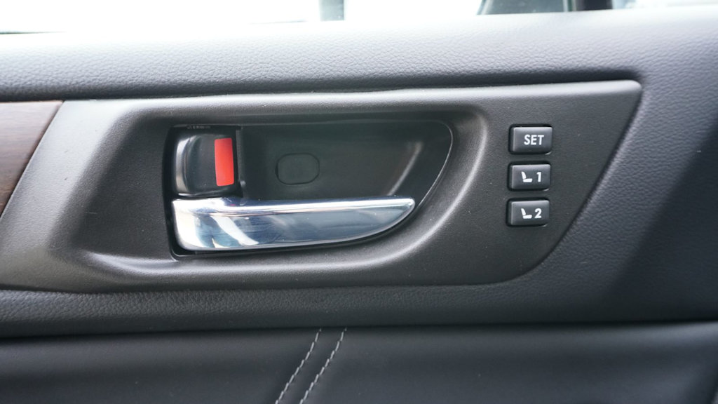 Thumbnail: 2018 Subaru Outback - 24