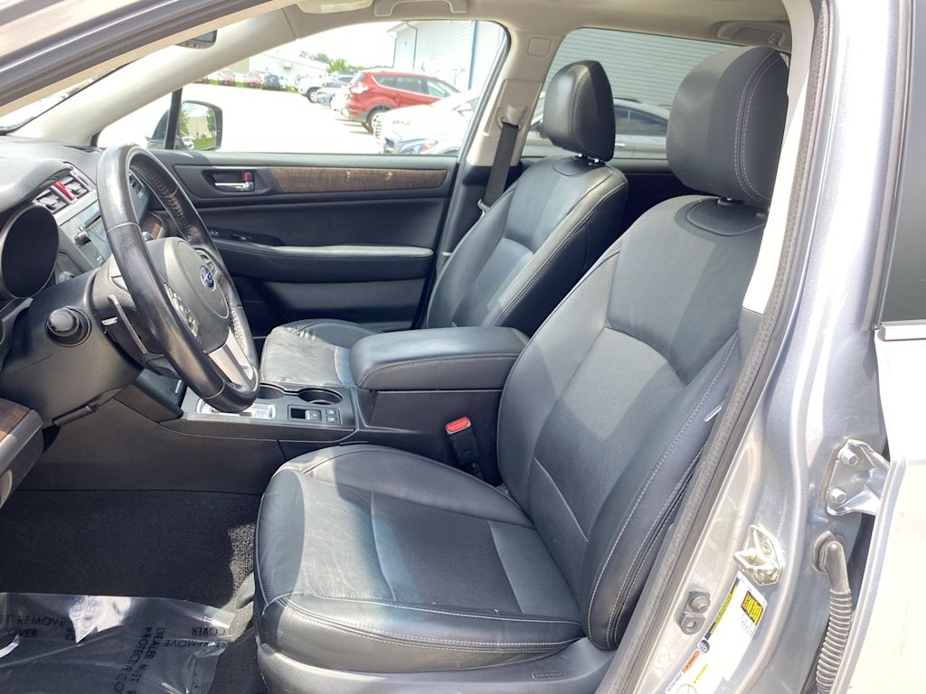 2016 Subaru Outback 3.6R Limited 10