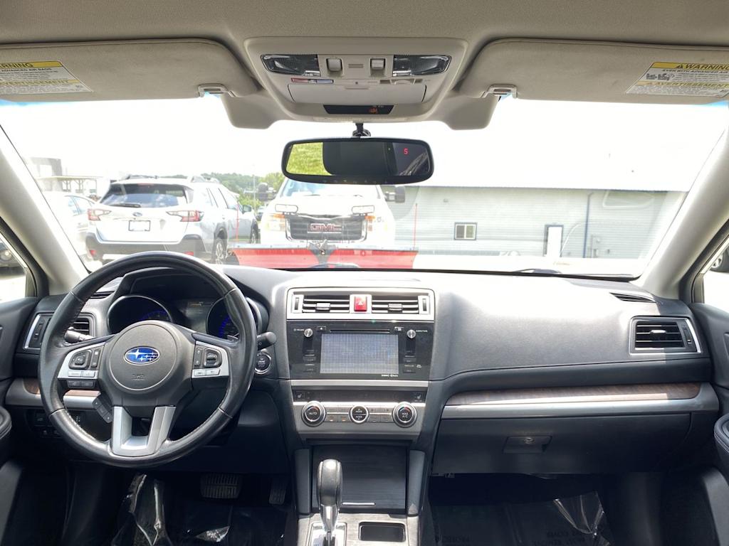 2016 Subaru Outback 3.6R Limited 9