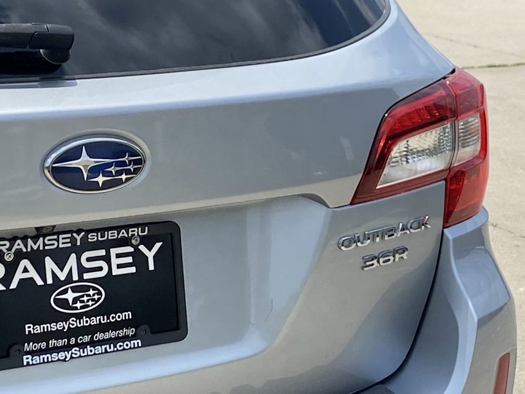 2016 Subaru Outback 3.6R Limited 6