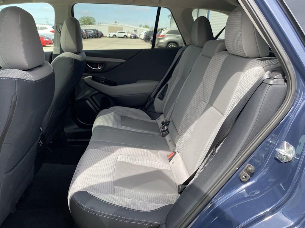 2024 Subaru Outback Premium 26