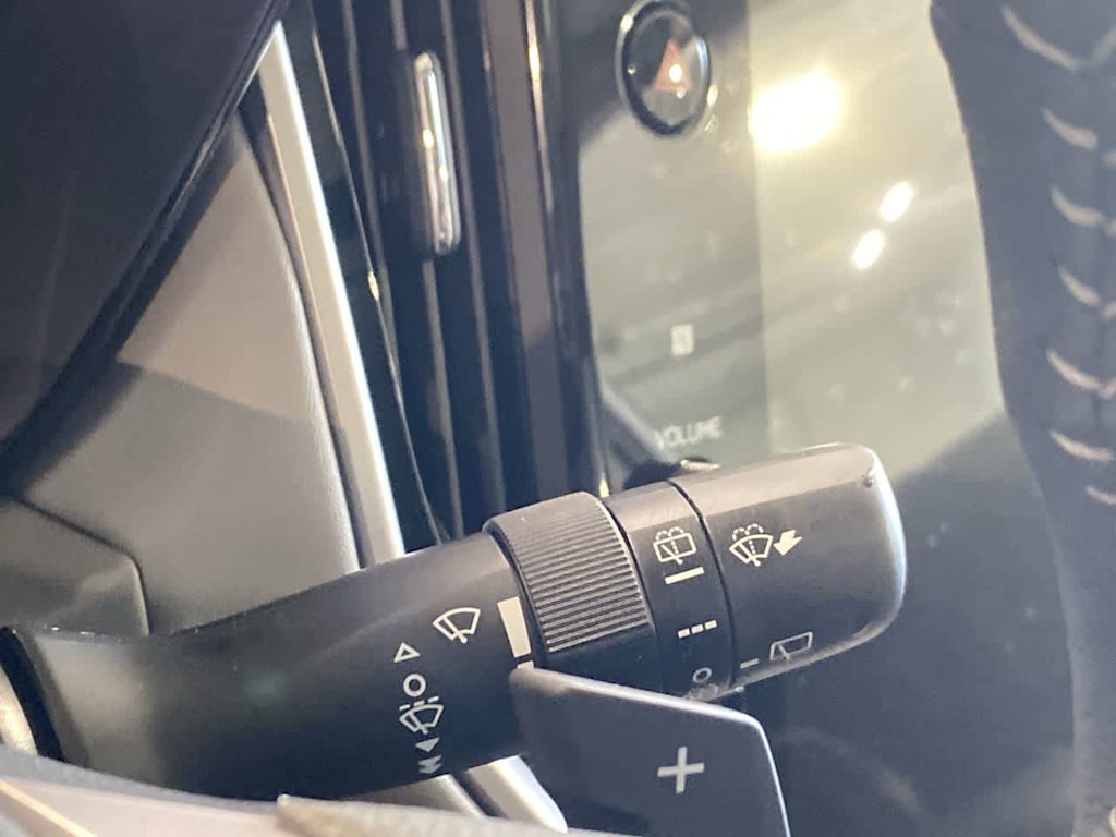 Thumbnail: 2025 Subaru Outback - 17