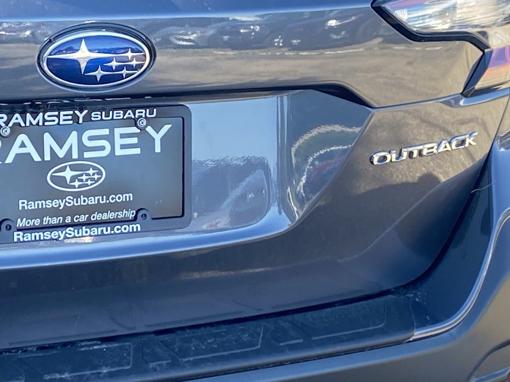 Thumbnail: 2022 Subaru Outback - 6
