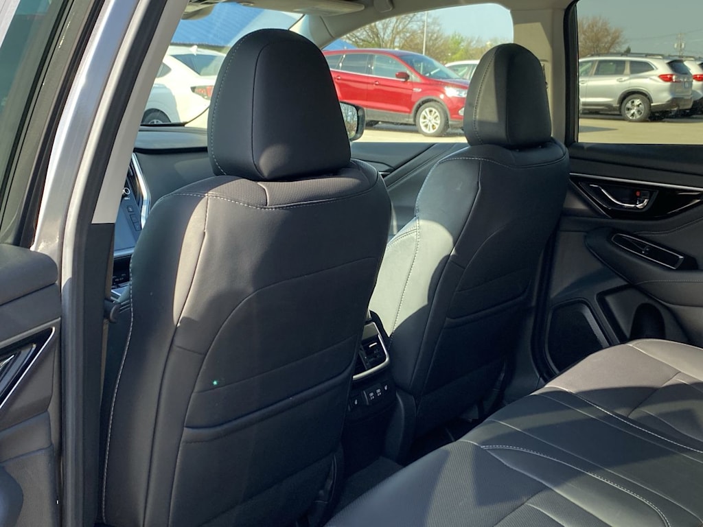 2020 Subaru Outback Limited 12
