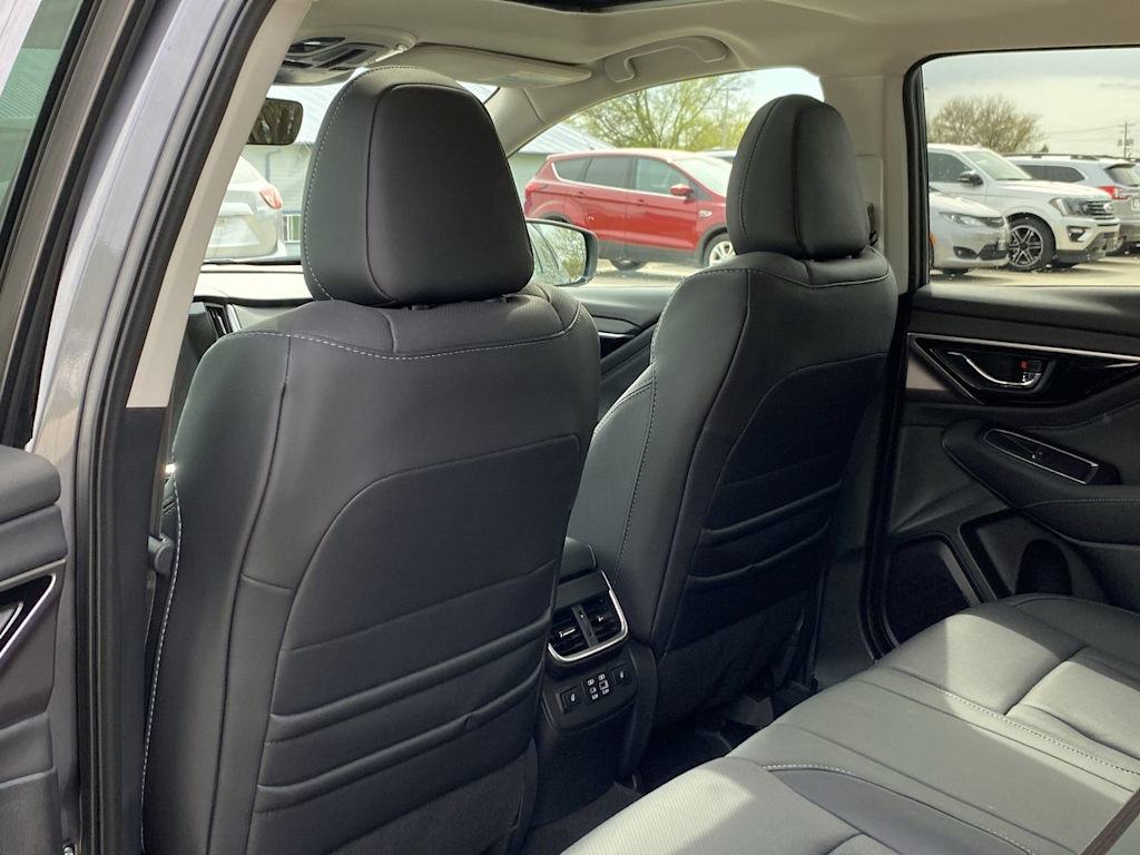 2025 Subaru Outback Limited 12