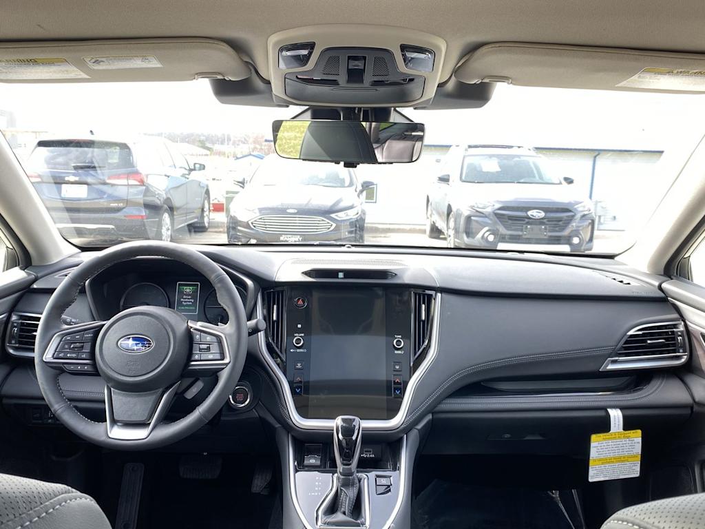 2025 Subaru Outback Touring 9