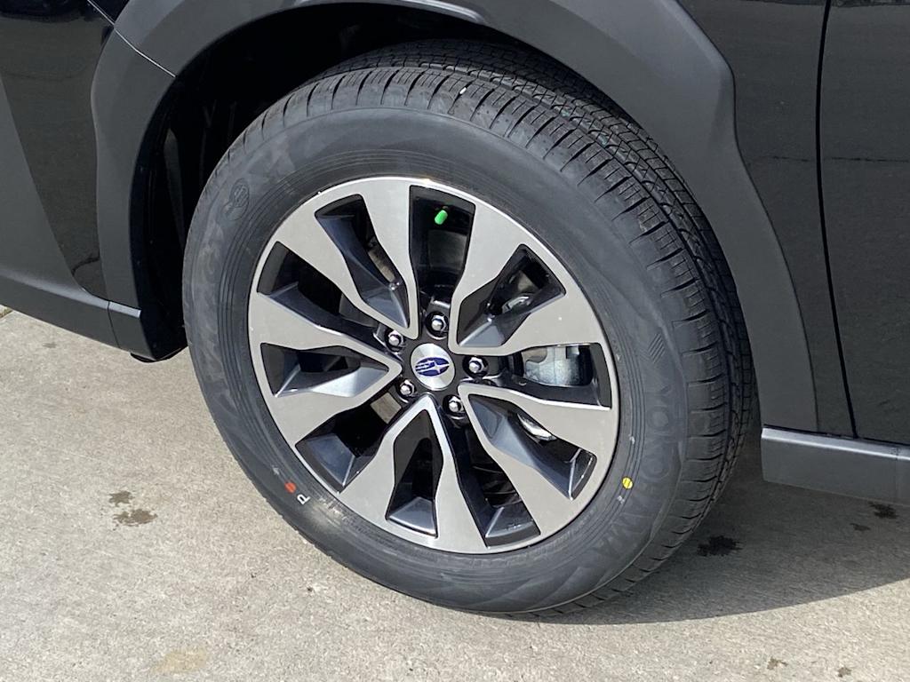2025 Subaru Outback Touring 7