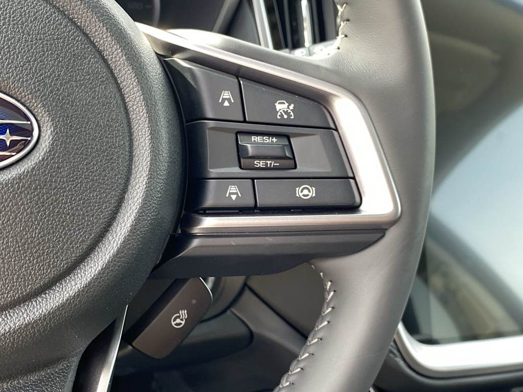 2025 Subaru Outback Touring 29