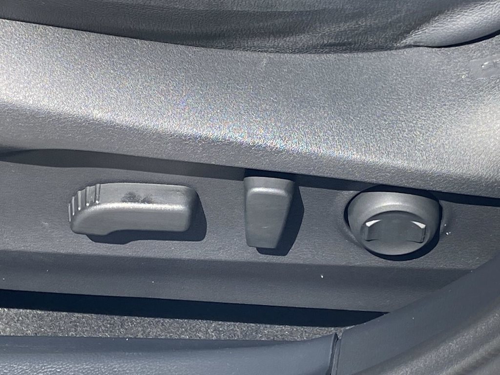 Thumbnail: 2022 Subaru Outback - 25