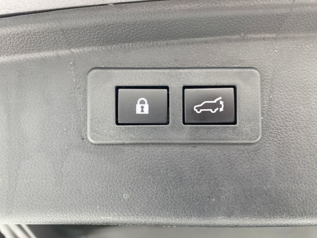 Thumbnail: 2023 Subaru Outback - 18